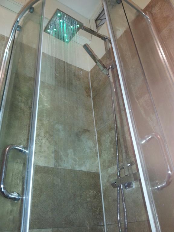 Two Top Central Beach Studios - Also Separate Spa Cabin And Watersports Brighton Cameră foto